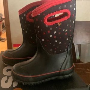 BOGS YOUTH SIZE 10 RAIN/SNOW BOOTS